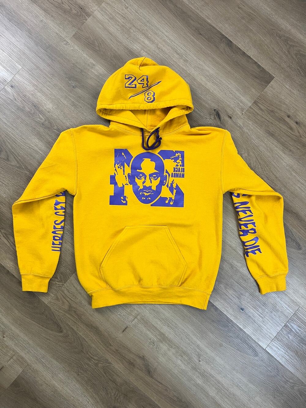 Kobe Bryant Black Mamba Tribute Hoodie Yellow Size M